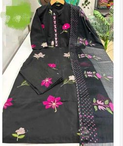 Floral Embroidered Kurti