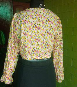 New Floral Wrap Top