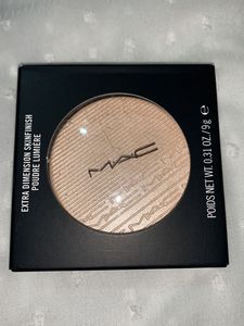 MAC Extra Dimension Skinfinish (2028 Exp)