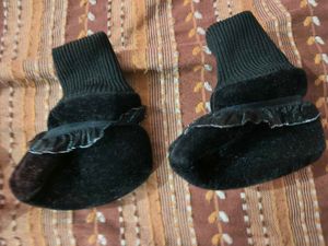 new born to 3 months baby booties