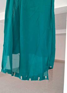 💙Festive And Party Wear Naira Cut Set