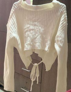 Sweater With Knot