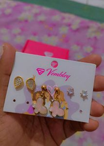 Vembley Earings And a Set Of hairpin