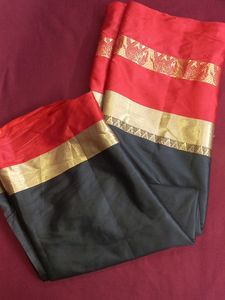 Black And Red Saree With Golden Border Design