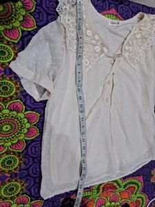 Lace Collar Blouse &amp; Green Skirt