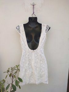 HOLLISTER White Lace Dress