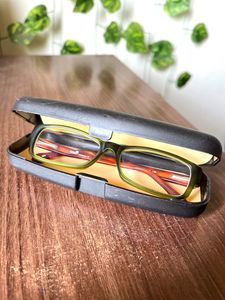 Anti-glare Spectacles Green Color Frame With Case