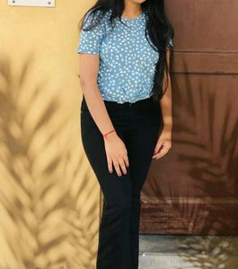 Floral Bule Top