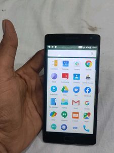 One Plus 2 Mobile Good Working Condition Me He