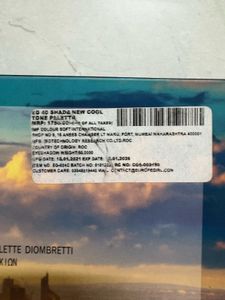Europe Girl Eyeshadow Palette