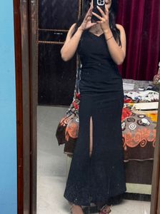 Chic Black Bodycon Midi Dress