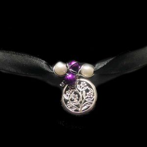 Ribbon Choker Necklace With Wire Wrapped Pendant
