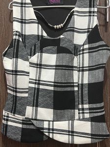 Plaid Sleeveless Top