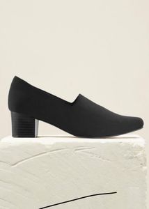 Women Black Sold Plumps