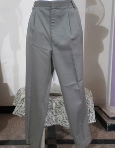 Woman Trouser, 32" Unused Like New, Soft Comfy Fit