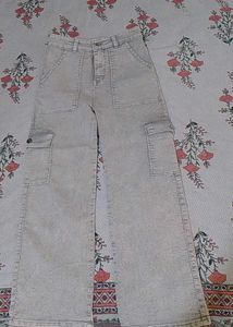 Wide Leg Cargo Jeans