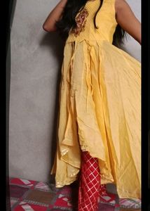 &#34;Party Wear Yellow Kurti &amp; Bottom Set&#34;💛❤️.