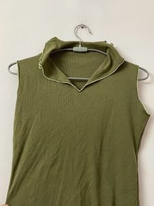 BODYCON OLIVE TOP