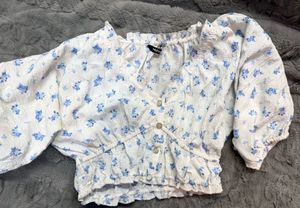 Floral Print Puff Sleeve Crop Top