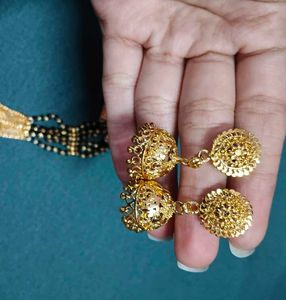 Elegant Gold Mangalsutra Set