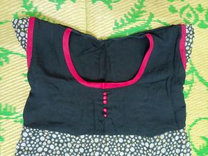 Trendy Kurti/Top For Sale (All Over Black And Gold