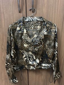 Animal Print Cropped Shirt