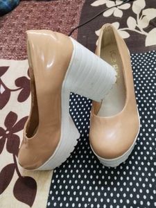 Women Heels 👠