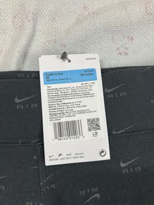 NEW Nike All-Over Print Tights