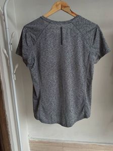 H&amp;M Drifit T-shirt