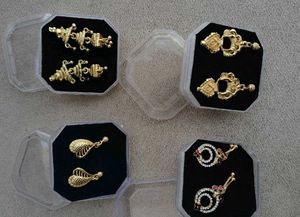 GOLDEN EARRINGS 🤩-2 Pcs