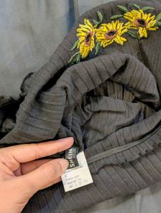 Crop Top With Lettuce Trim Edges