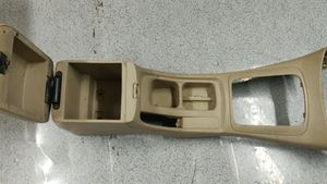 innova car hand rest available in second hand