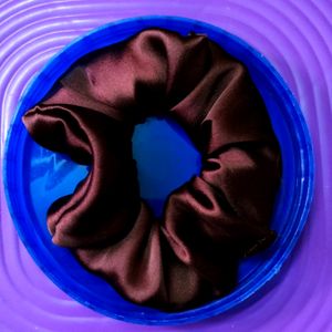 6 Colourful Scrunchies