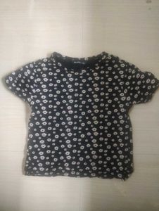 Crop Top Can Fit 30-32 Bust