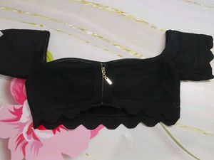 (800)Black Off-Shoulder Bra