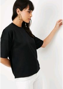 Black Boxy T-Shirt -Unisex