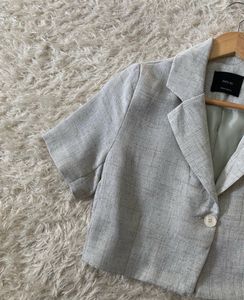 Korean Style Cropped Blazer