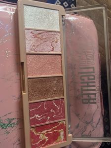 Cheer Pro Eyeshadow Palette