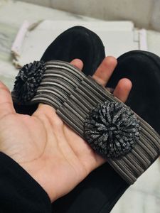 Chic Black Wedge Platform Slides