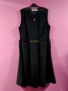 Sleeveless Matte Black Dress