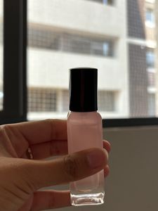 Moody&#39;s White Musk And Rose Perfume