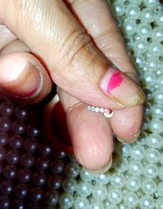 Beautiful New Shainging ✨💎 Stone Stude
