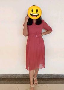 Elegant Maroon Midi Dress