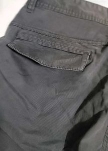 Men&#39;s grey jogger pants