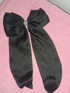 Black Bow Hair Clip