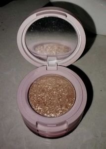 Kaja korean beauty brand (Trio eyeshadow stack)