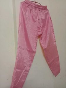 Elegant Pink Embroidered Kurta💝