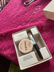 MILA Conceal It Pot Concealer