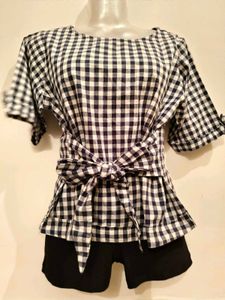 BOGO🎁Buy One Get 1 Free🎁Size S/M Tie-Waist Top