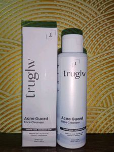 Truglw Acne Guard Cleanser